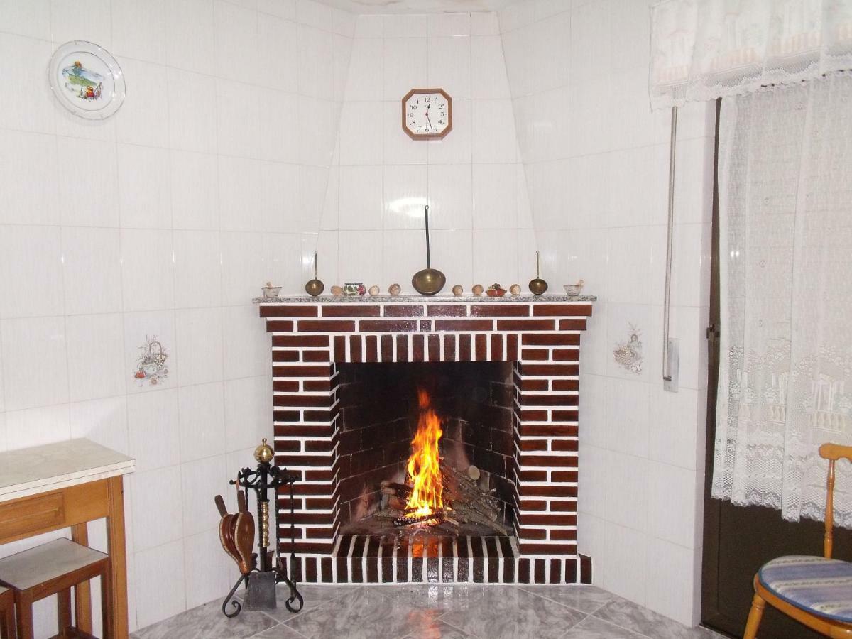 Casa Rural El Carrascal Valdefuentes de Sangusín Εξωτερικό φωτογραφία